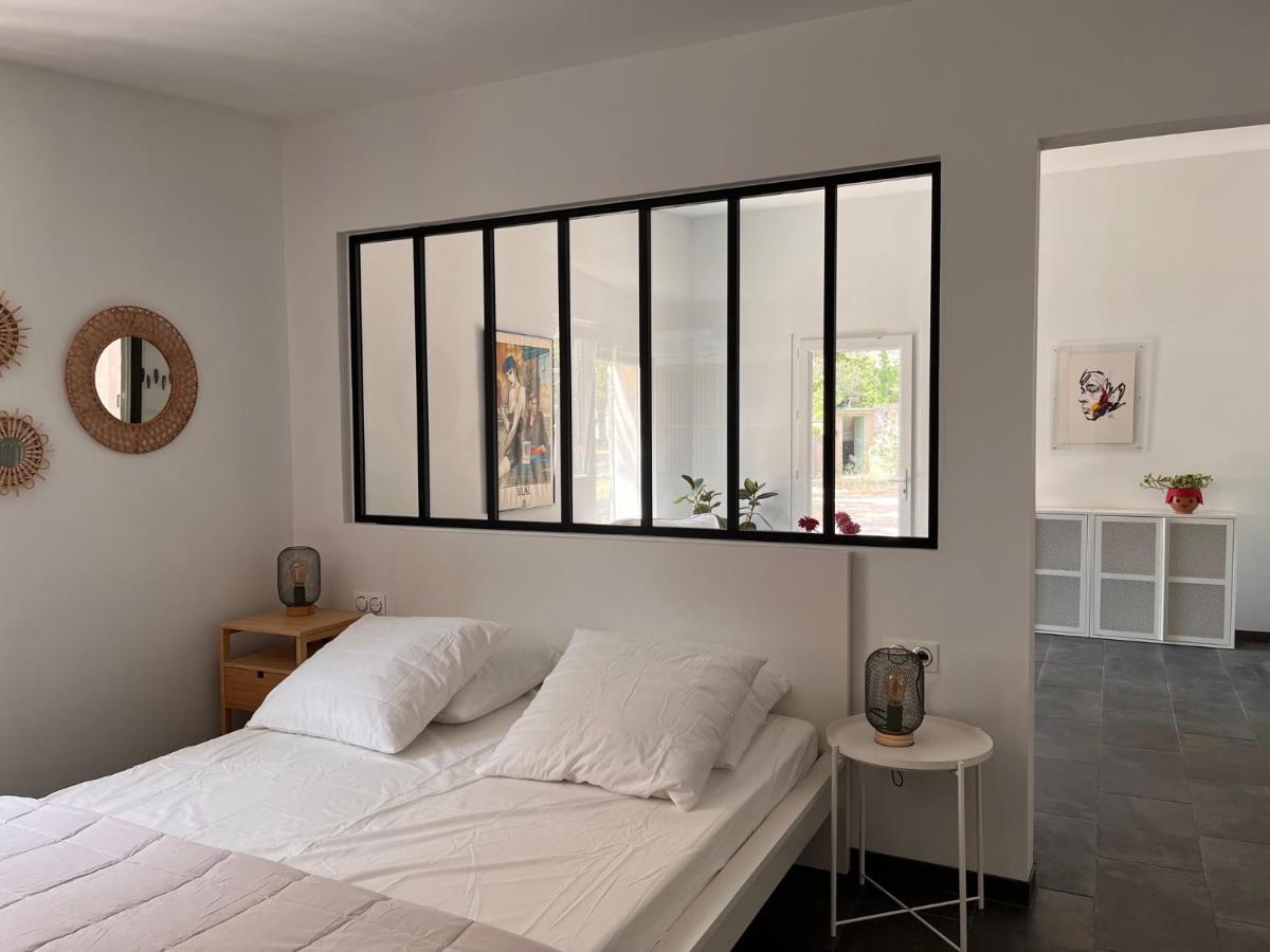 Maisonnette indépendante avec jardin/patio Nimes Exterior foto